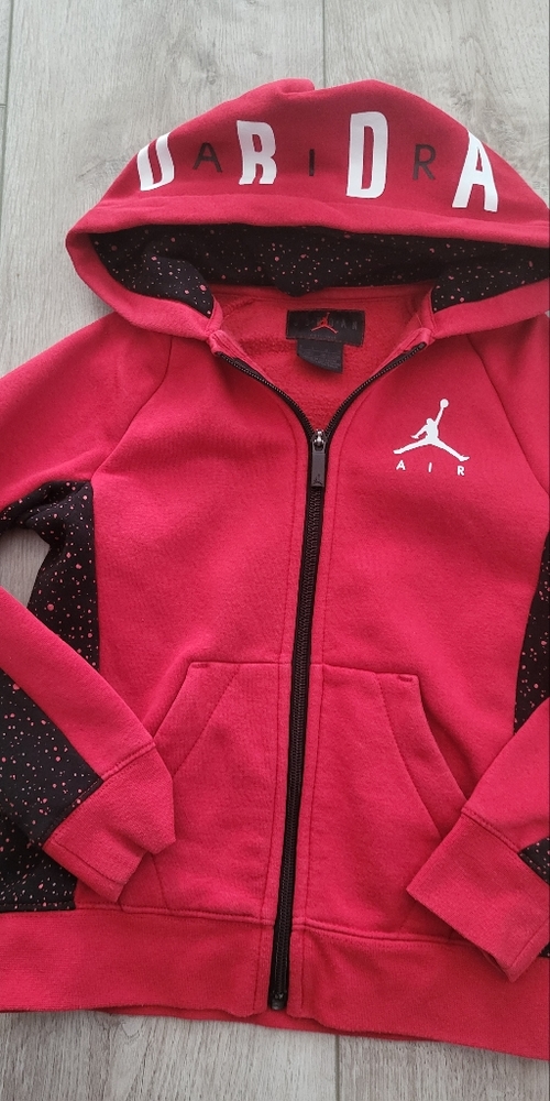 Jordan zip up size 6/7